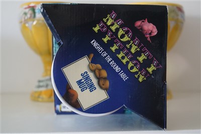 Monty Python Flying Circus Singing Mug 5